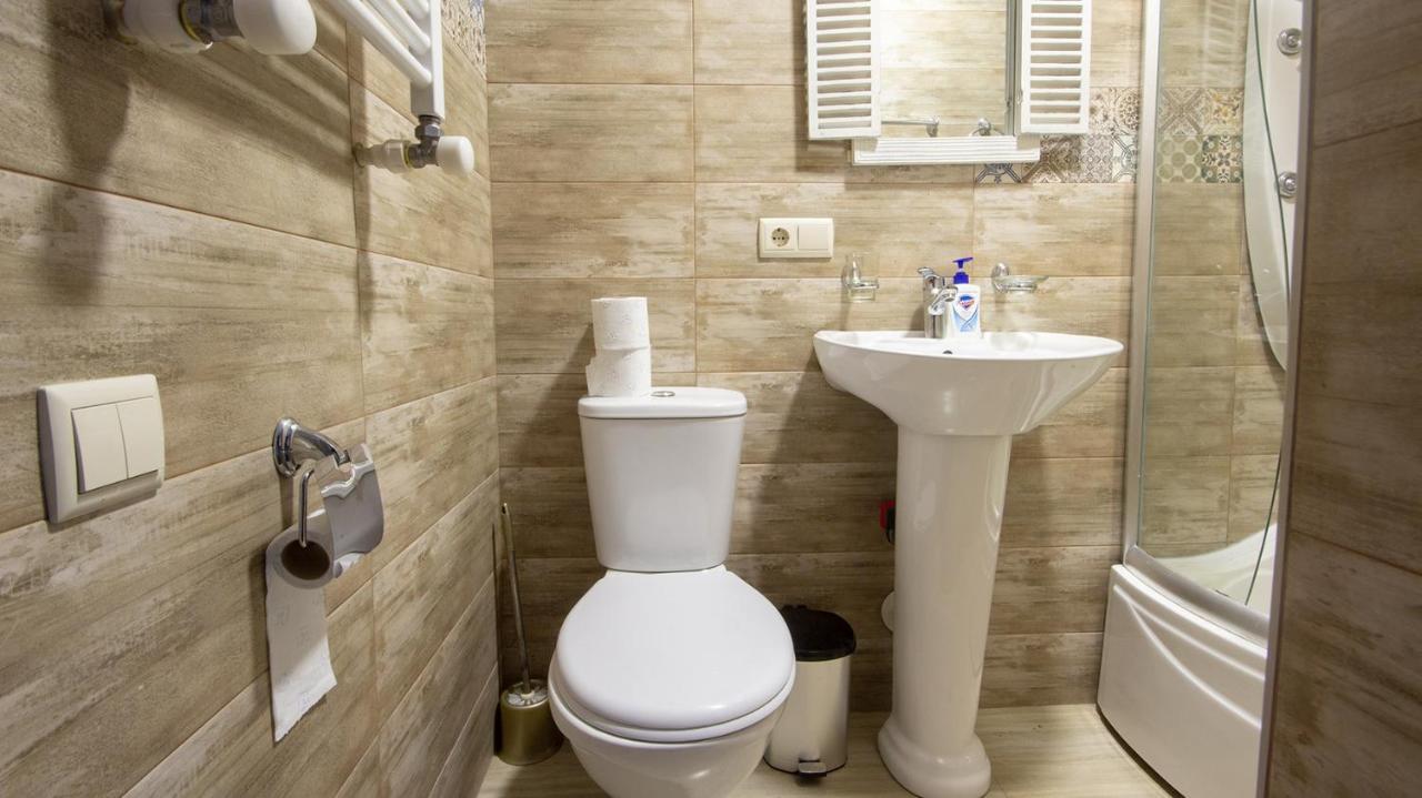 4 Bedroom Apartment On Liberty Square Tbilisi Luaran gambar