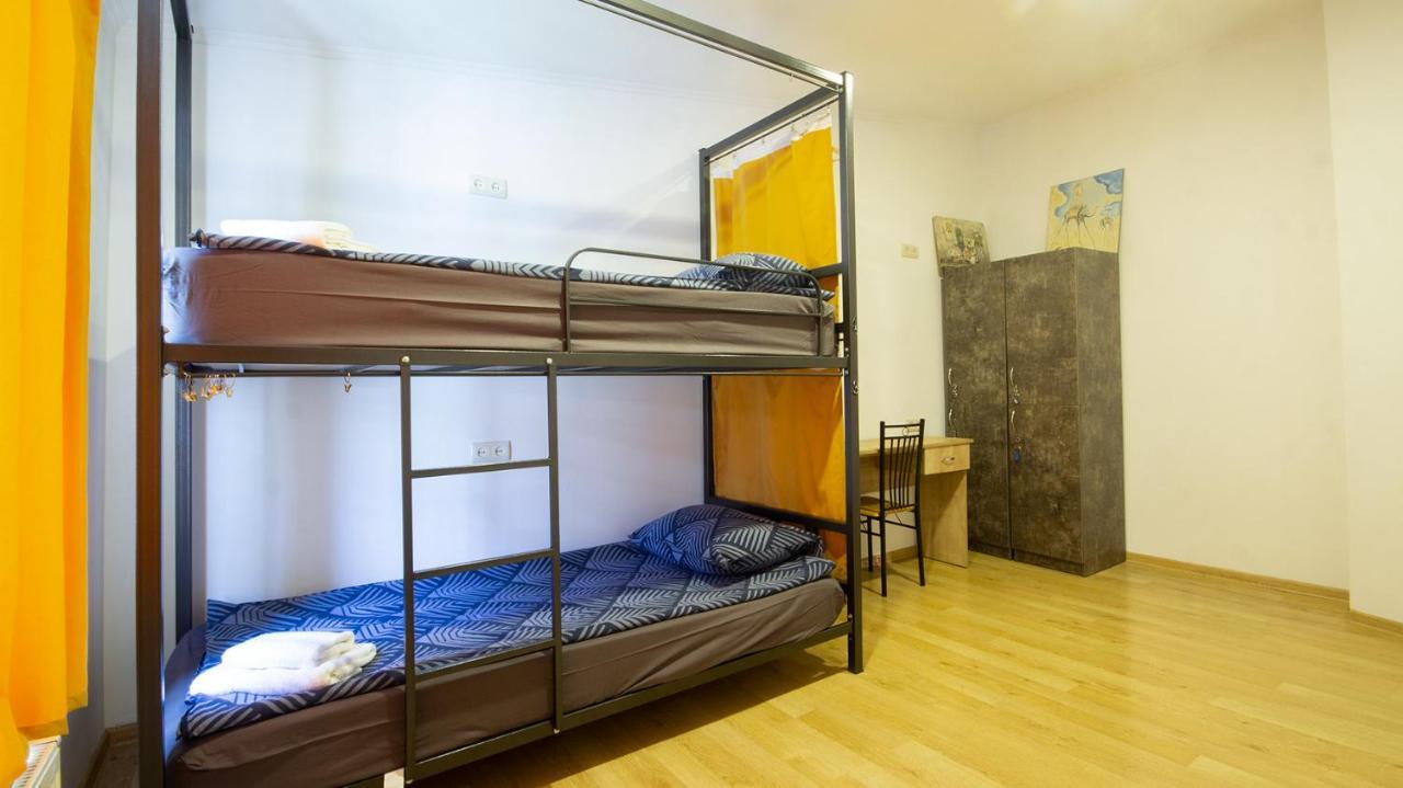 4 Bedroom Apartment On Liberty Square Tbilisi Luaran gambar